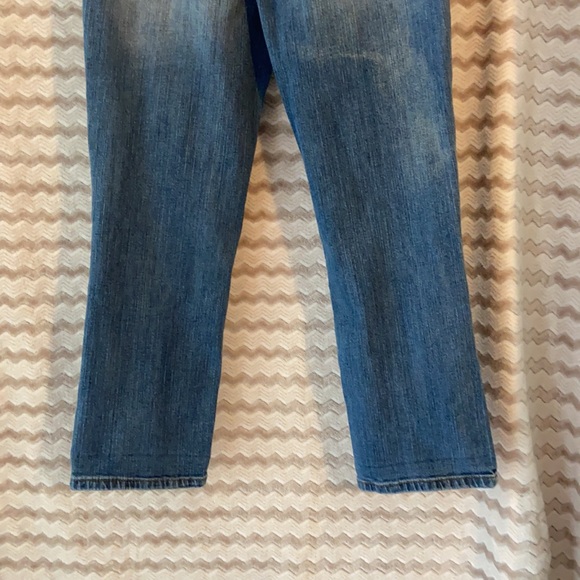 Ripped Distressed Jeans - Picture 7 of 9